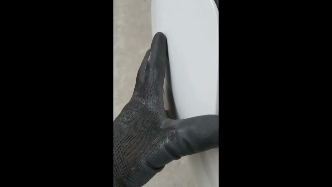 removendo tampa de combustível novo Peugeot 208