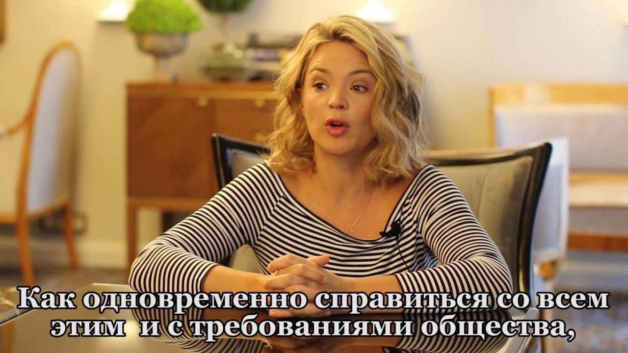 Virginie Efira présente 