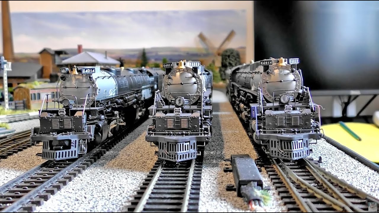 Three Big Boy H0 Steam Locomotives from Marklin Hornby Rivarossi with Sound