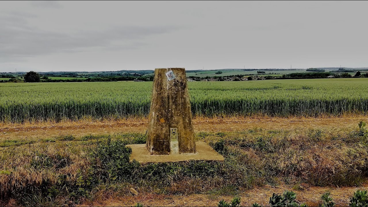 WALKING IN ESSEX | WIDDINGTON AND WICKEN BONHUNT | FAMOUS VICTORIAN MURDER
