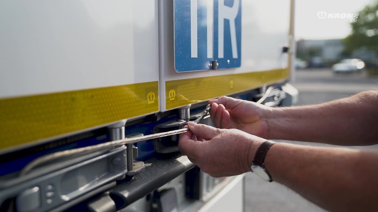 Profi Liner TIR: Special features for cross-border transports. | KRONE TV