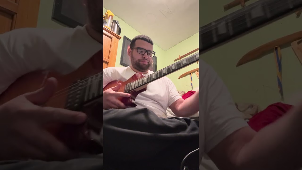 Chill in my room with my guitar 🎸 