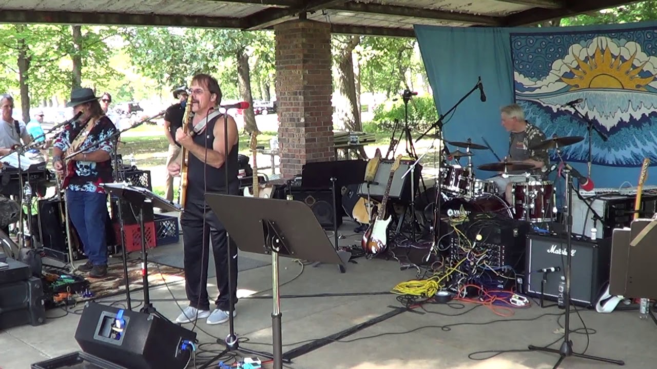 Mike & the Mechanics - All I need Is A Miracle - Neighborhood Picnic Band 2017
