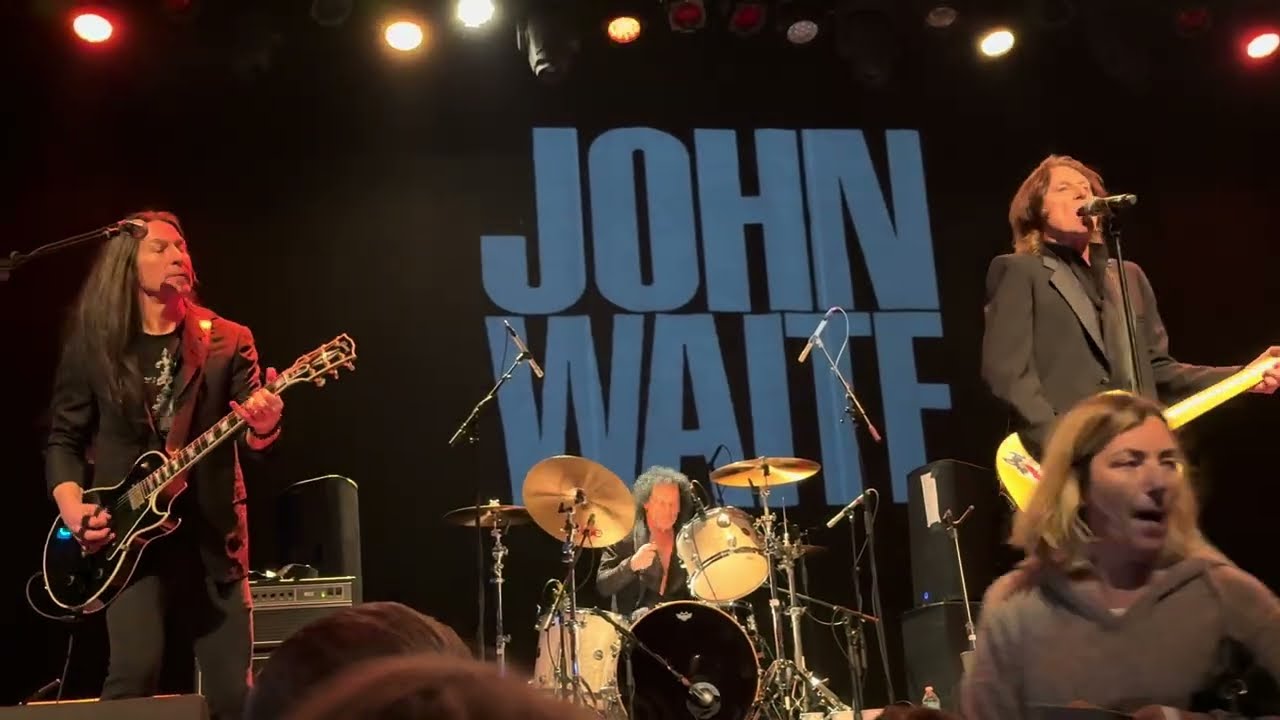 JOHN WAITE Performs MIDNIGHT RENDEZVOUS to Open Set at Bilheimer Capitol Thtr Clearwater 1/30/2026