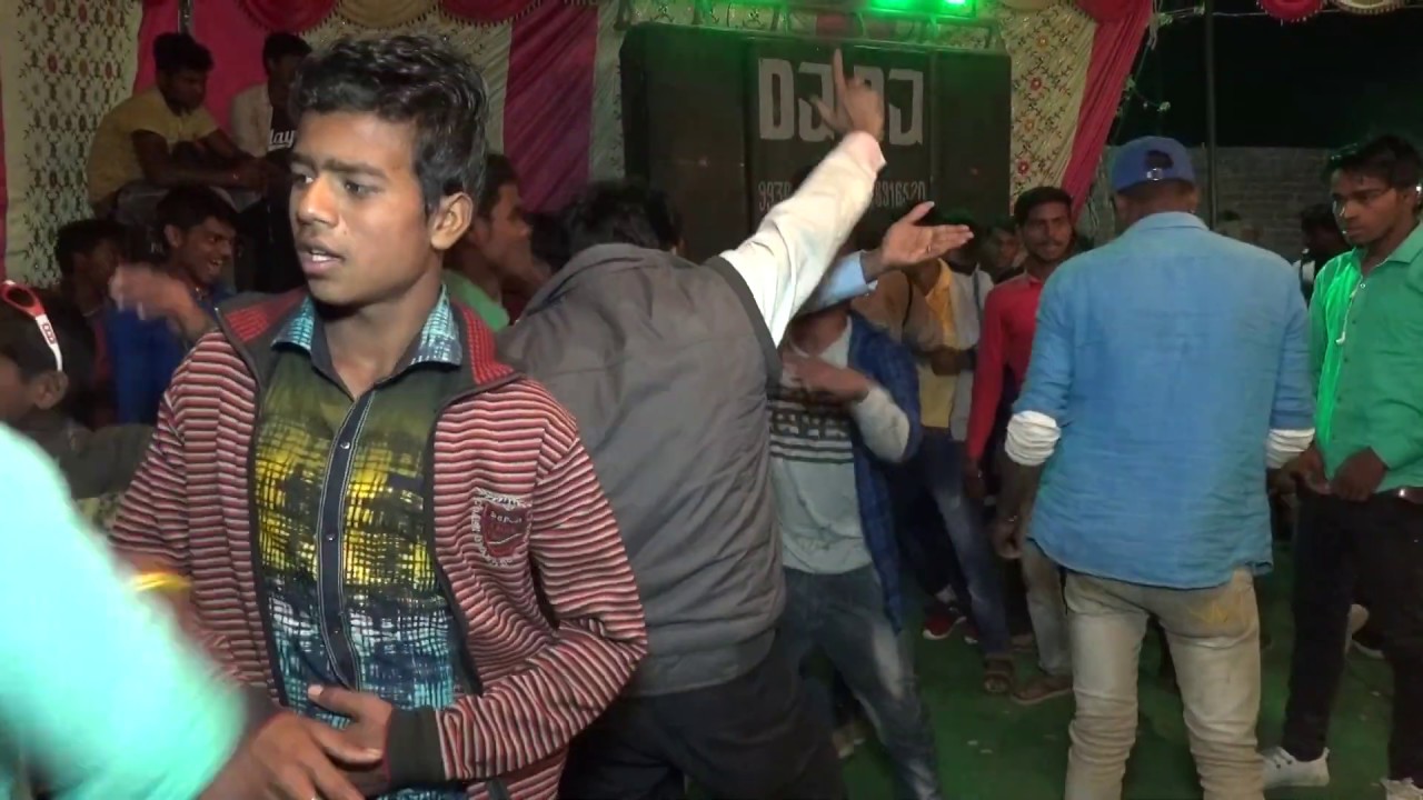 Bhaiya ji ke Tilak me Masti karte huye