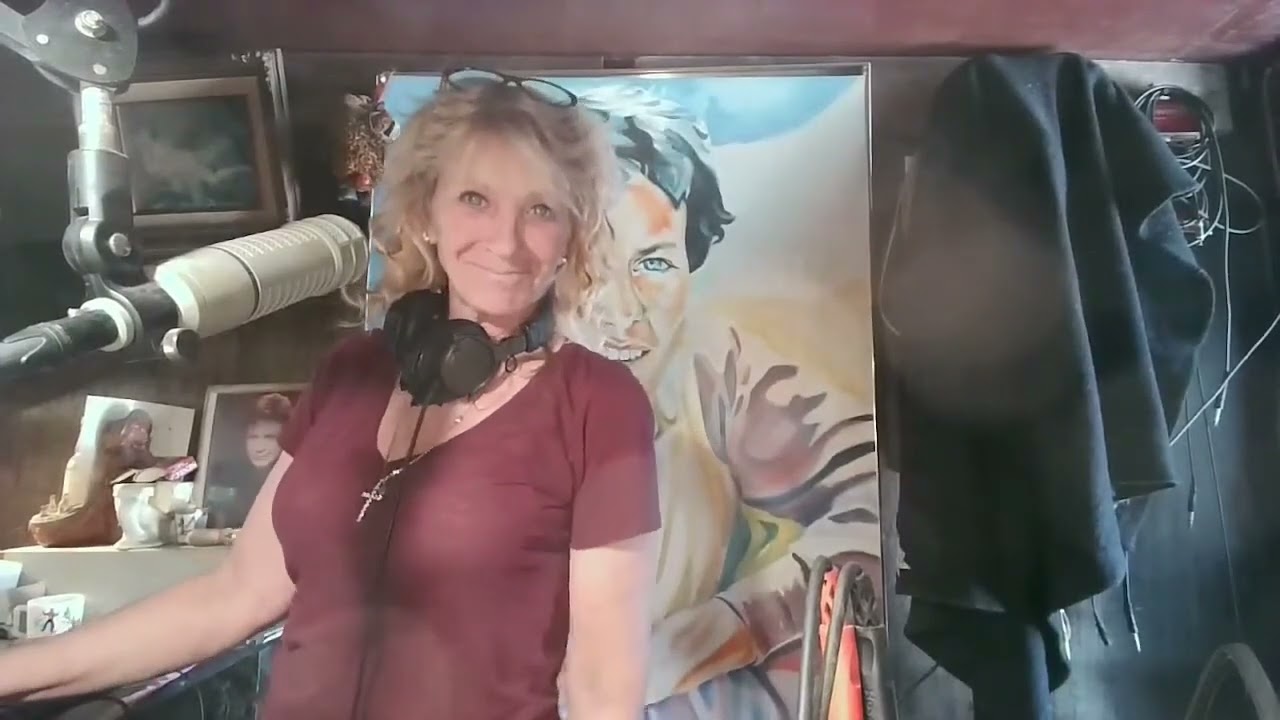 lori downey jr  on outlaw raidio