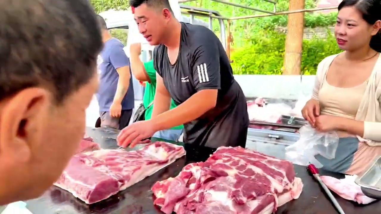 # # #Authentic big fat pig #every day is fresh ingredients_28538