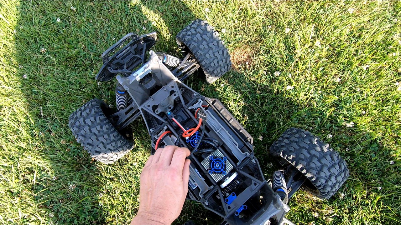 Traxxas Xmaxx- Hobbywing Max6 1100kv Best Basher Combo?!?
