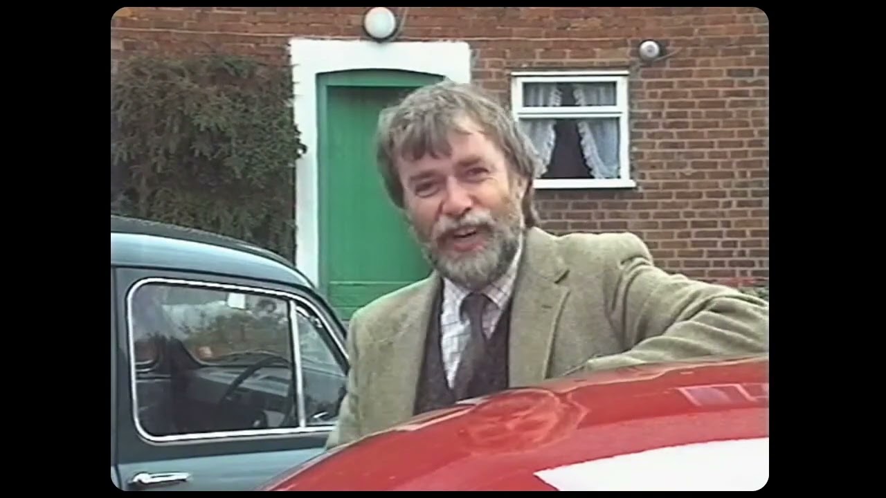 Hindustan Ambassador & VV Beetle BBC Top Gear With Chris Goffey