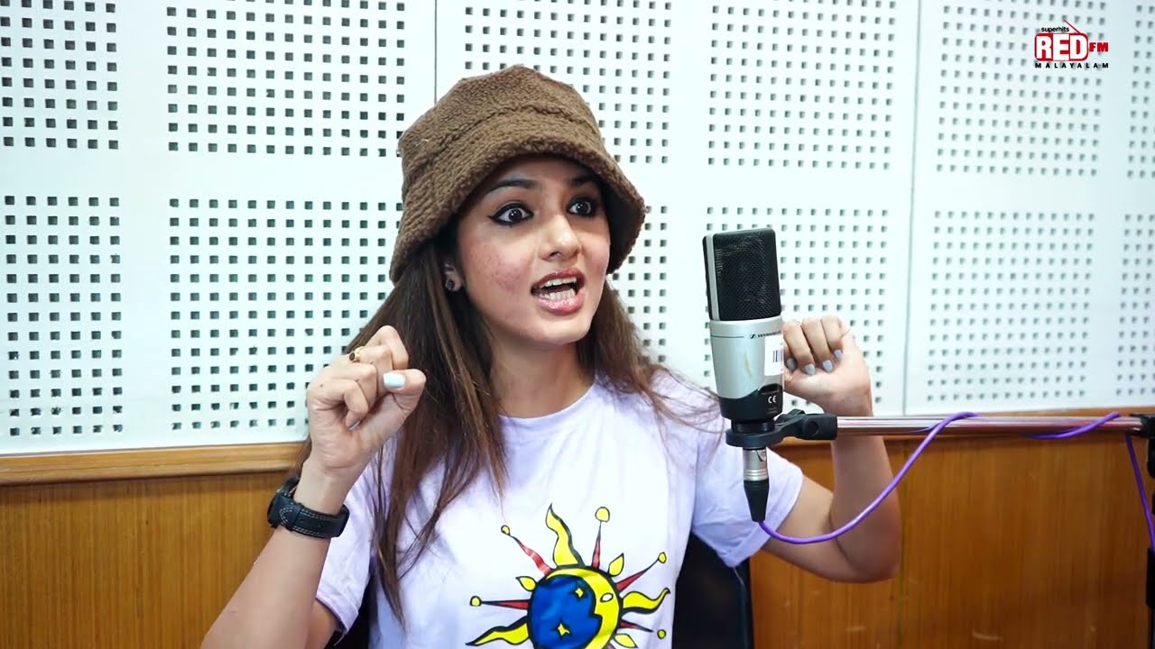Gayathri Suresh | Melting Point | RJ Vivek | Red FM Malayalam