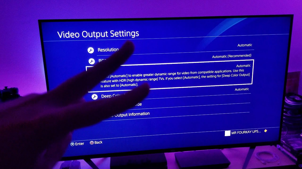 Я только что купил PS4 Pro и 4K-телевизор. Какие настройки вывода следует выбрать?