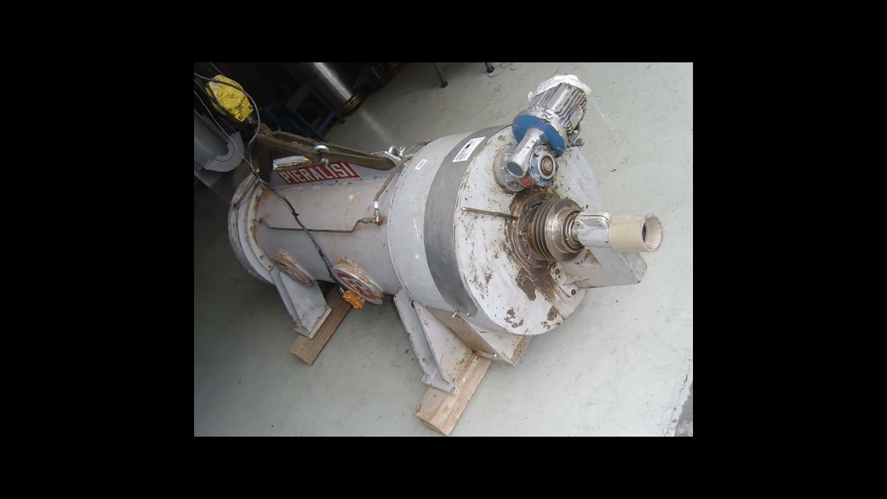Antes e depois. Centr&iacute;fuga Decanter Reforma completa.🔧👩&zwj;🔧MODELO: PIERALISI FP 600 2RS/M.