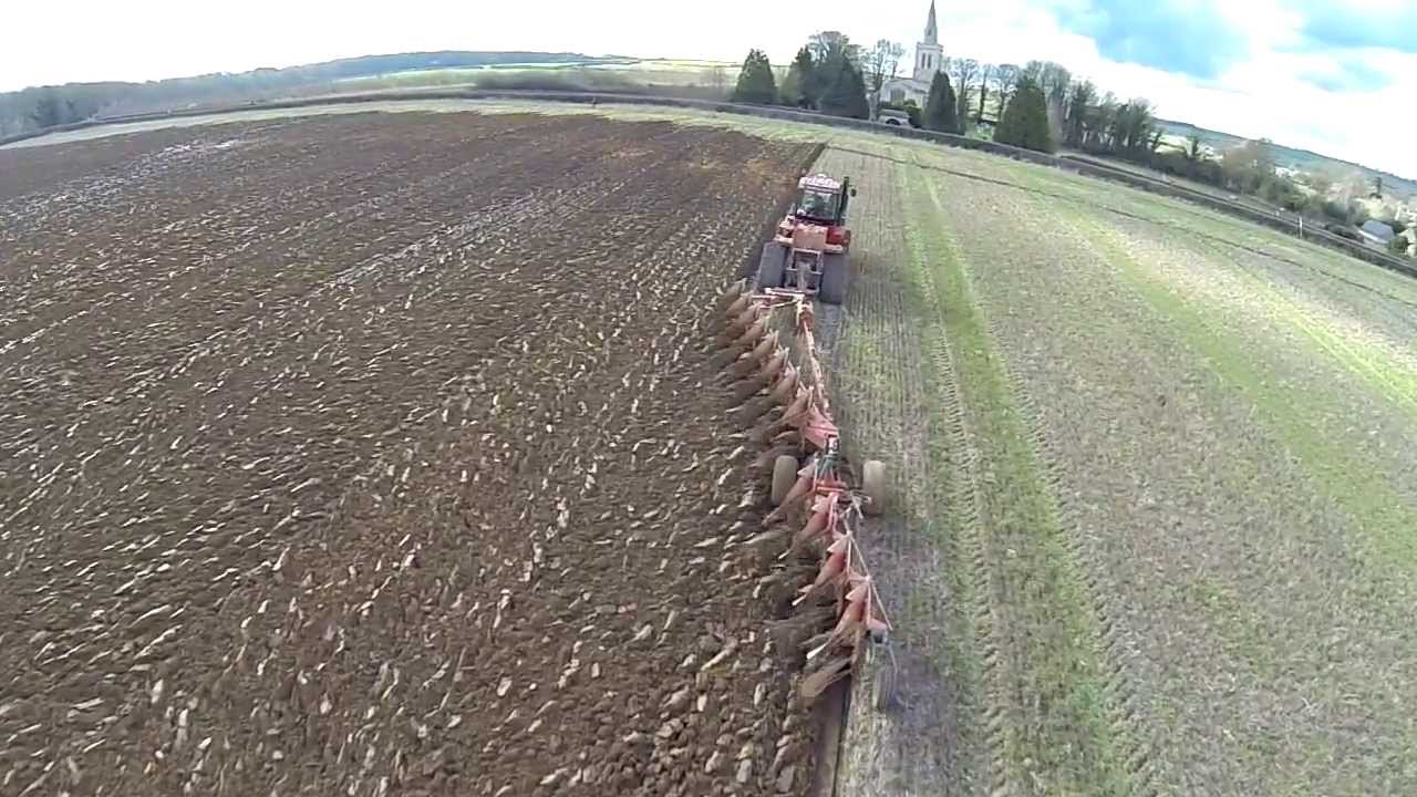 Velcourts Stamford ploughing 12 furrow Kverneland Case Quadtrac 535