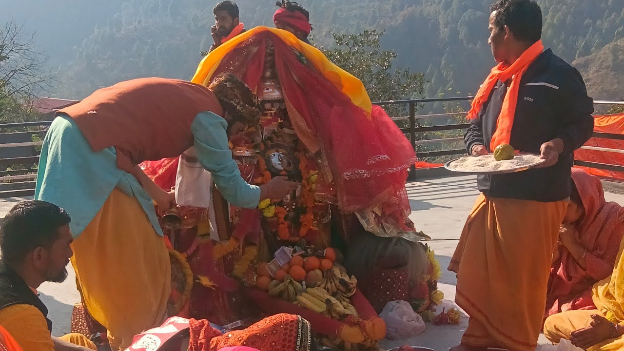 🥰♥️माँ अनसूया को भोग लगाने के बाद कीर्तन और  प्रसाद वितरण🥰♥️🙏🙏🙏#maa #vlog #love 