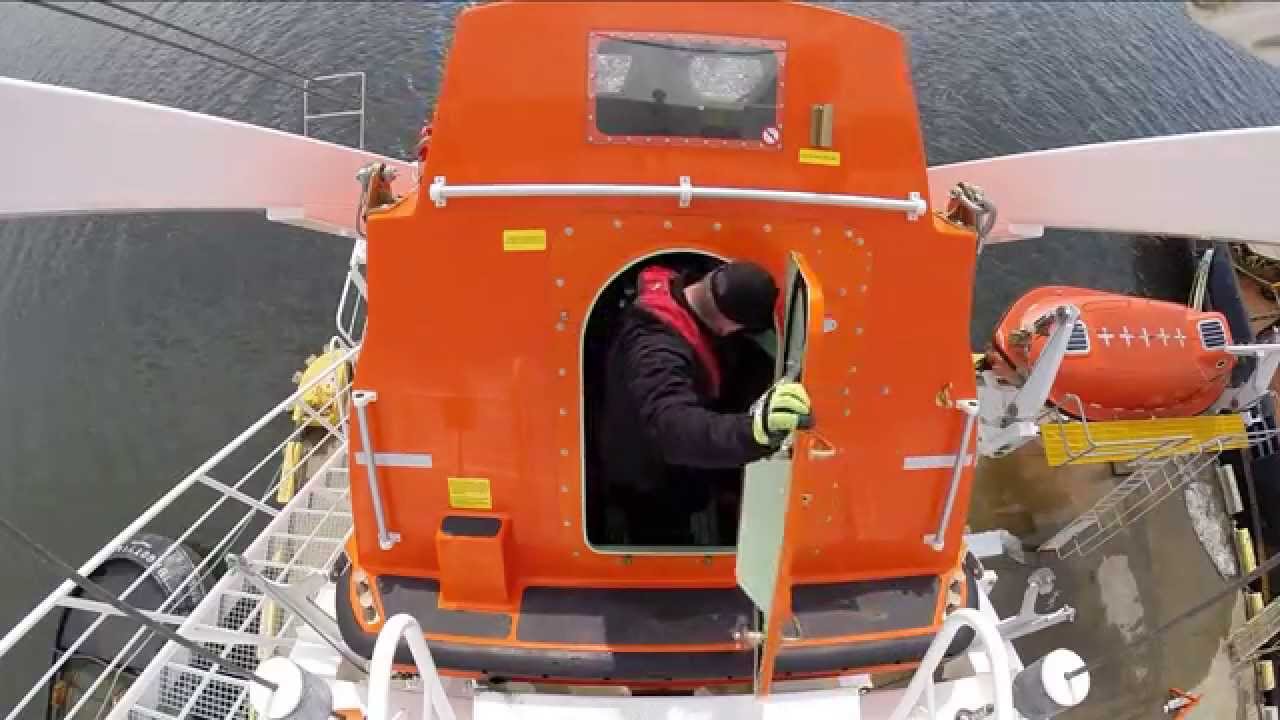 Free-fall Lifeboat launch - NSCC Nautical Institute 2014