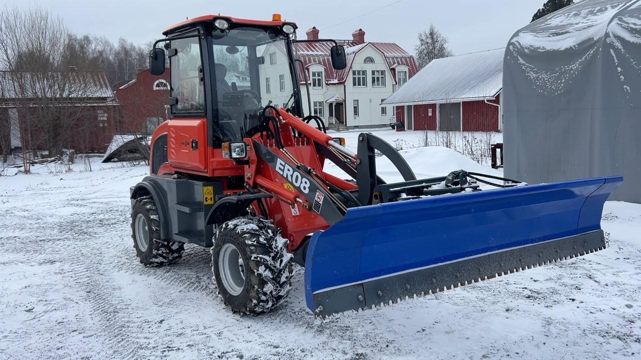Köp Hjullastare Everun ER08 med redskap på Klaravik