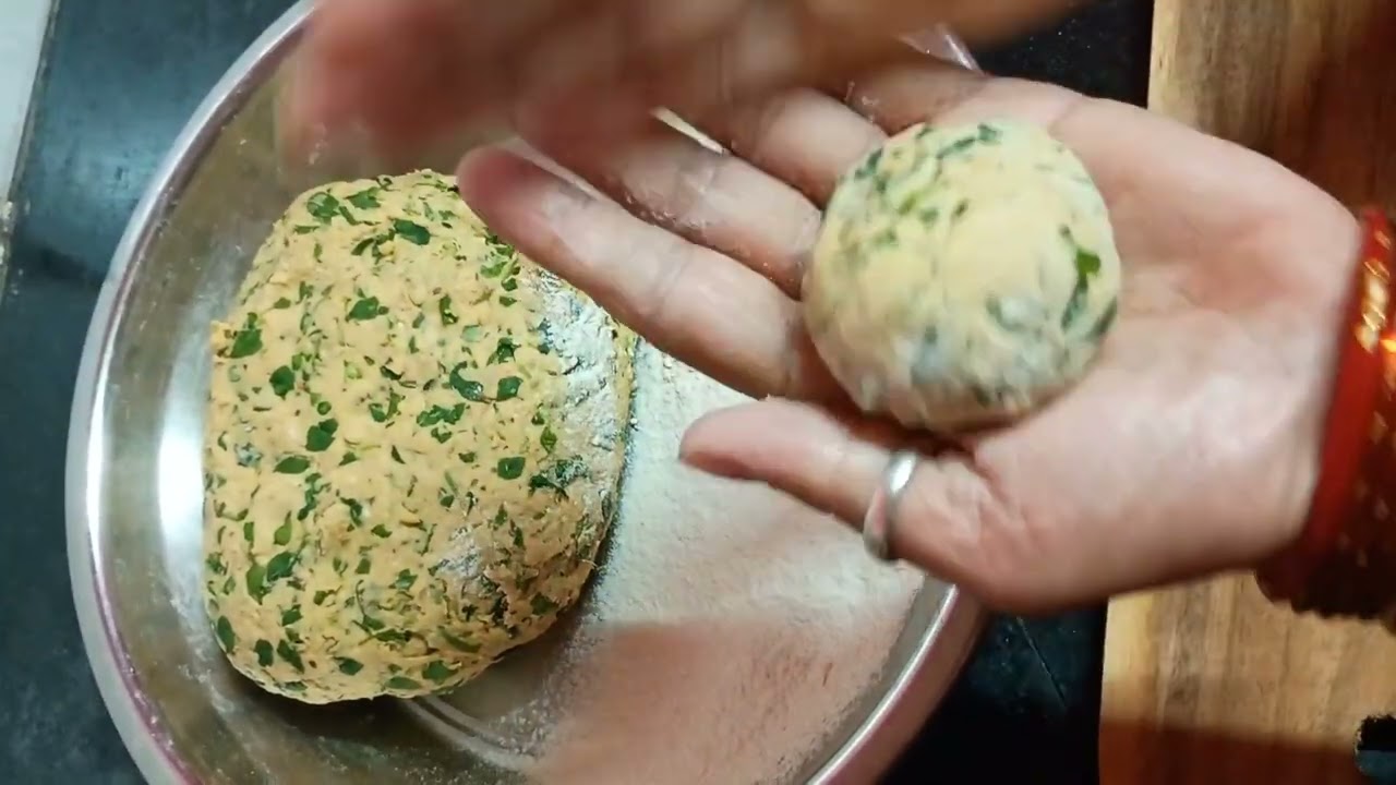 सर्दियों के मौसम मे बनाये मेथी के पराठे /methi paratha recipe #foryou #food #cookingrecipes #recipe 