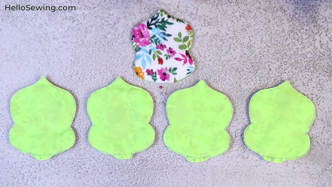 DIY Spring Flower Placemat or Table Topper // Easy Sewing Project