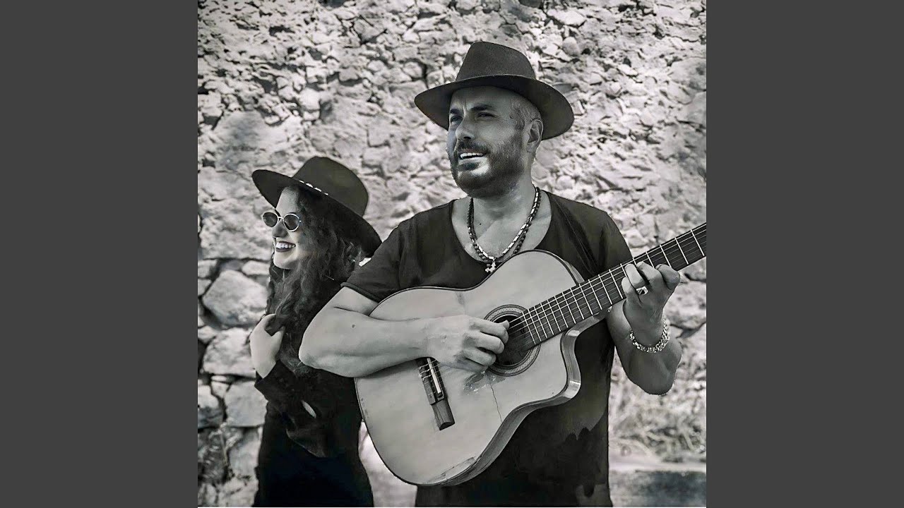 Lejenda de un amor (feat. Giuly G)