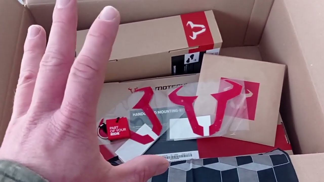 Protèges mains SW MOTECH sur XSR125 + gros TUTO ✌️
