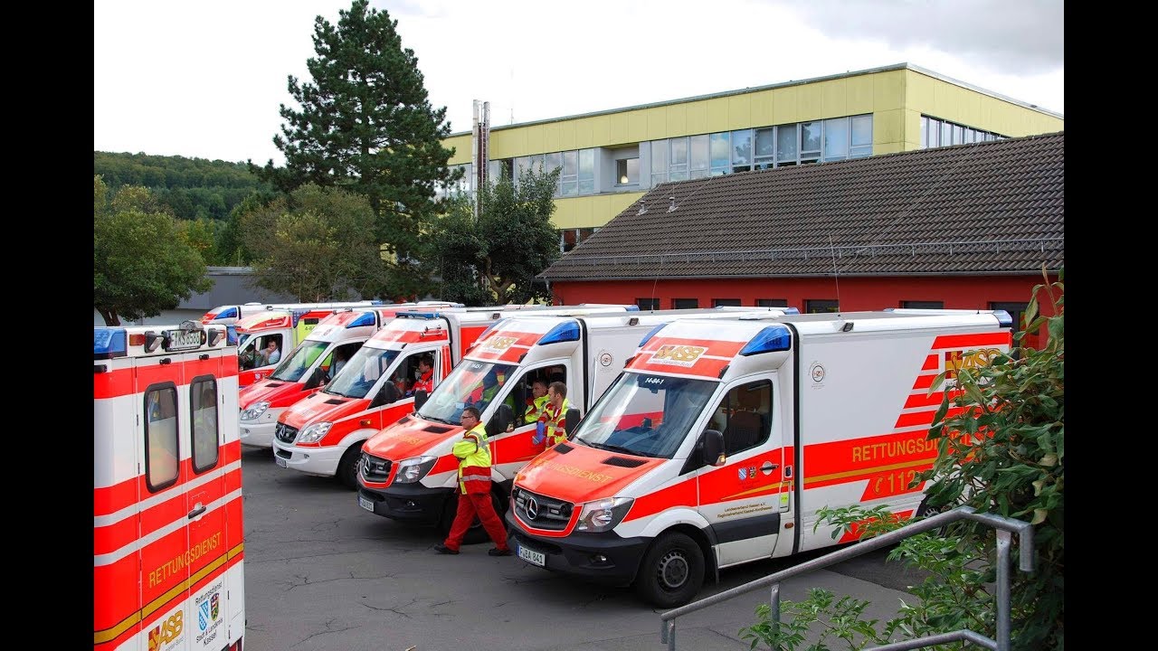25 Verletzte in Bad Emstal: Reizgas in Schule ausgetreten