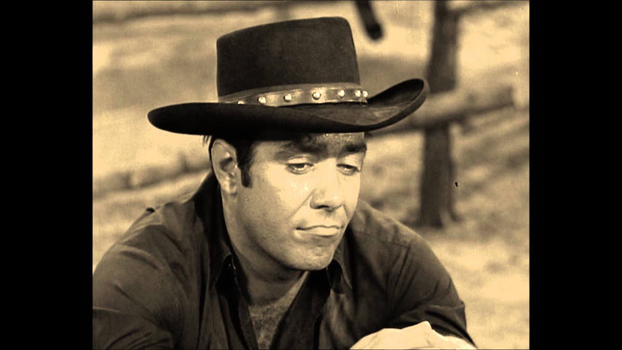 Pernell Roberts 