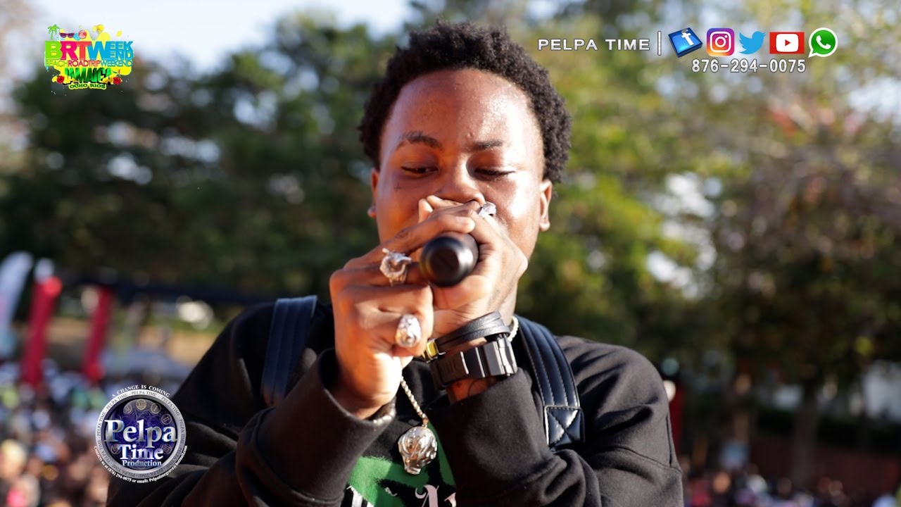 RAJAH WILD dash alot of hits in di crowd an the people were afraid, GUZU POWDER throw AT BRT WEEKEND