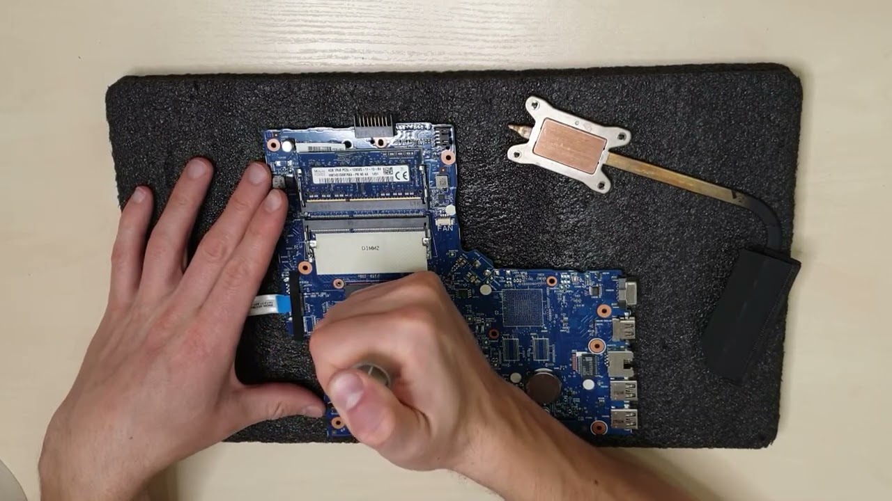 HP 350 G2 / HP 355 G2 Disassembly and cleaning / thermal paste replacement + RAM upgrade
