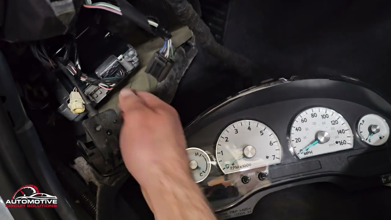 Testing Dash Illumination and Door Lock Issues on 2005 Ford Thunderbird