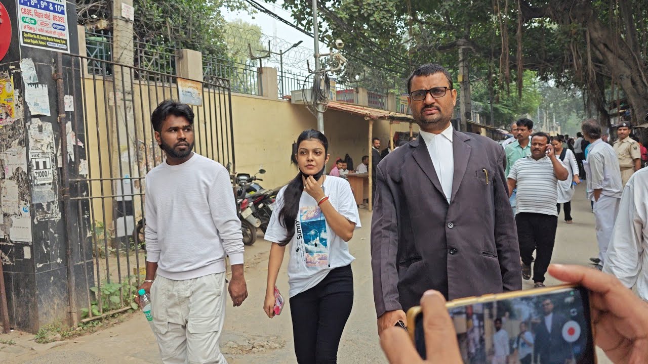 Kiran Singh reached the court Roshan Rohi