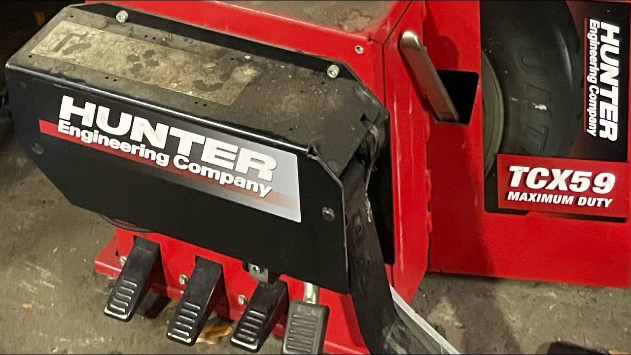 Tire change using Hunter TCX59