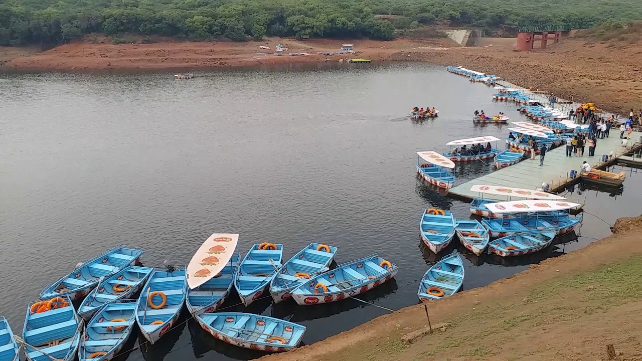 venna lake boating