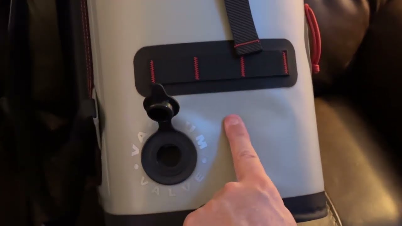 Engel BP25 BackPack Cooler comparable to Otterbox Backpack but less $$!