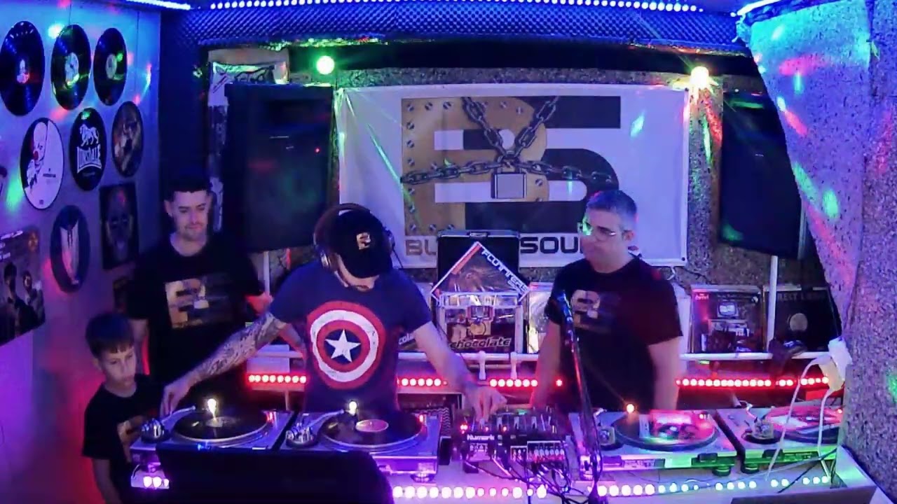 DJ PESKA Y LOWMAN DJ EN BUNKER SOUND