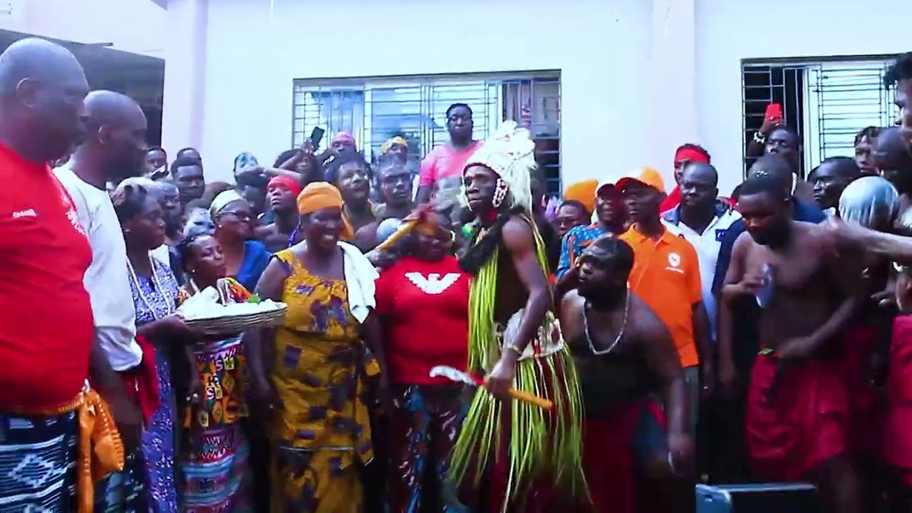 chanson de la Génération Blessoué uni de blockhauss Gabriel, Roger, Léona & Rosalie (clip officiel)