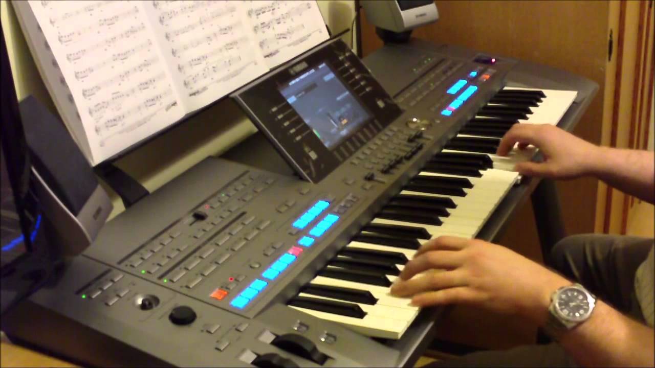 Lecz tylko na chwilę By Łukasz Bigus Yamaha Tyros V