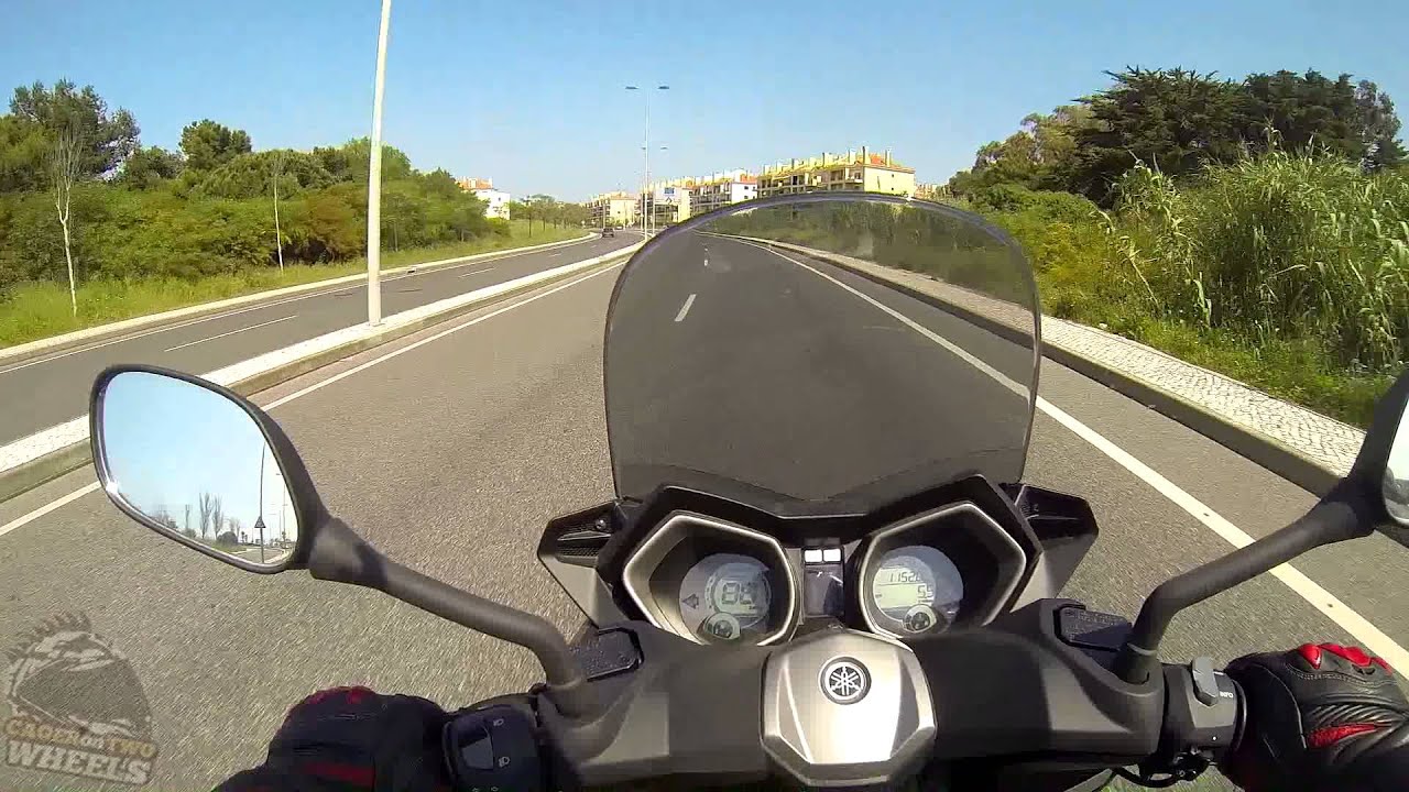 Yamaha X-Max 125 Testdrive & Review!