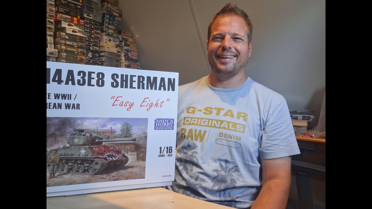 Unboxing AHHQ-004 Sherman M4a3e8 late