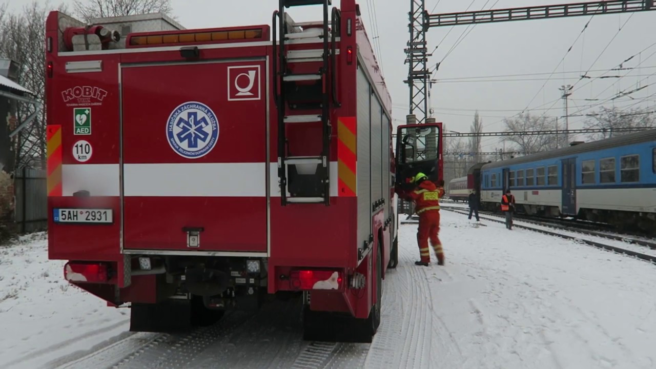Hasičská záchranná služba SŽDC, JPO Ostrava, Vykolejení osobního vozu, Ostrava - Přívoz, 16.2. 2018