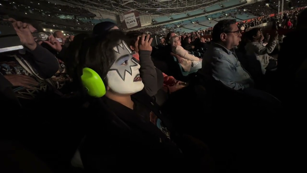 KISS - I Was Made For Lovin’ You (Accor Stadium October 7th 2023)