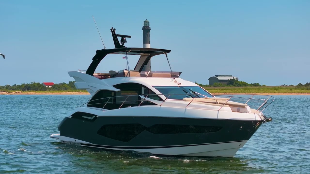 2024 Sunseeker Manhattan 55 – Luxury Yacht with Twin 800HP Engines | OneWater Yacht Group