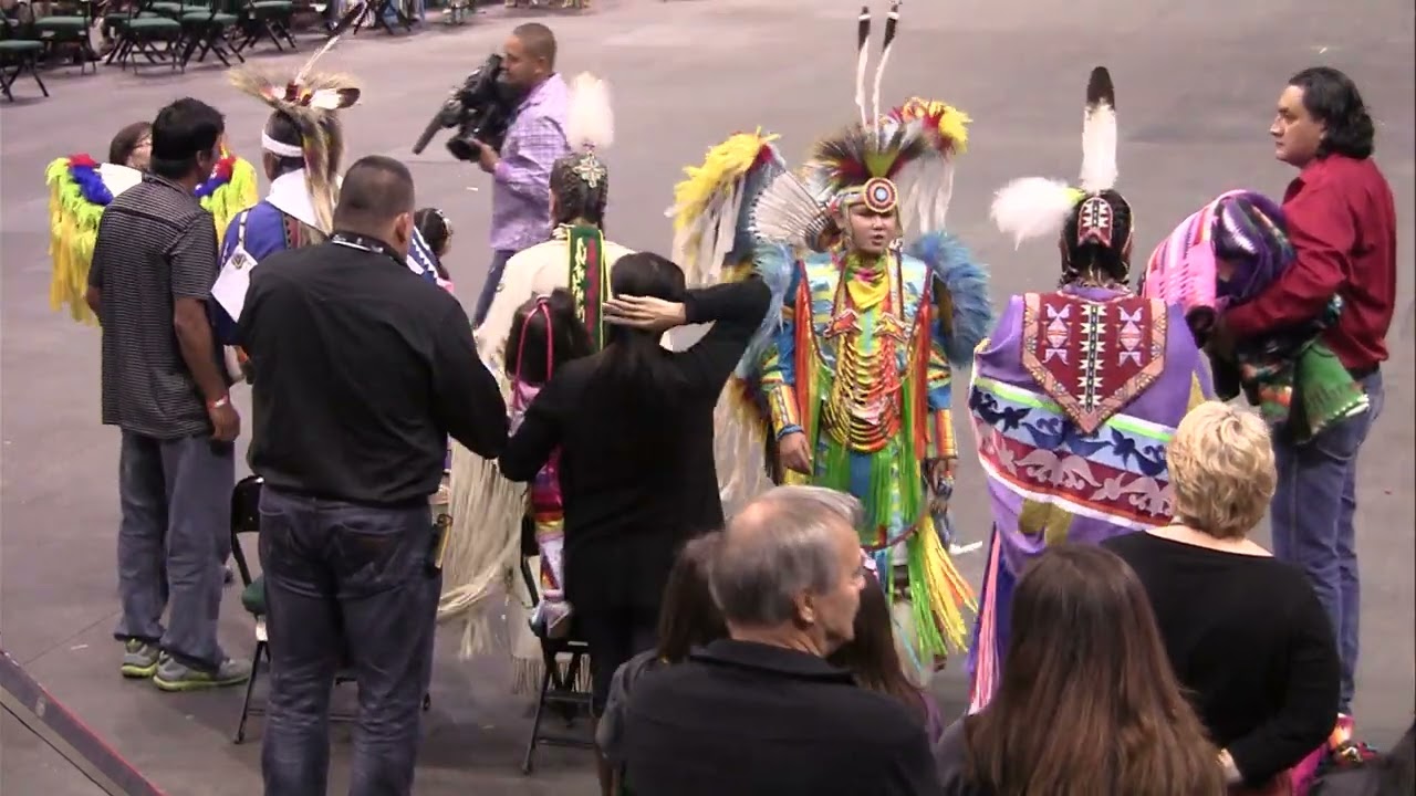 Coming Out Special Pt 1 - 2014 Manito Ahbee Pow Wow - Powwows.com - Vintage