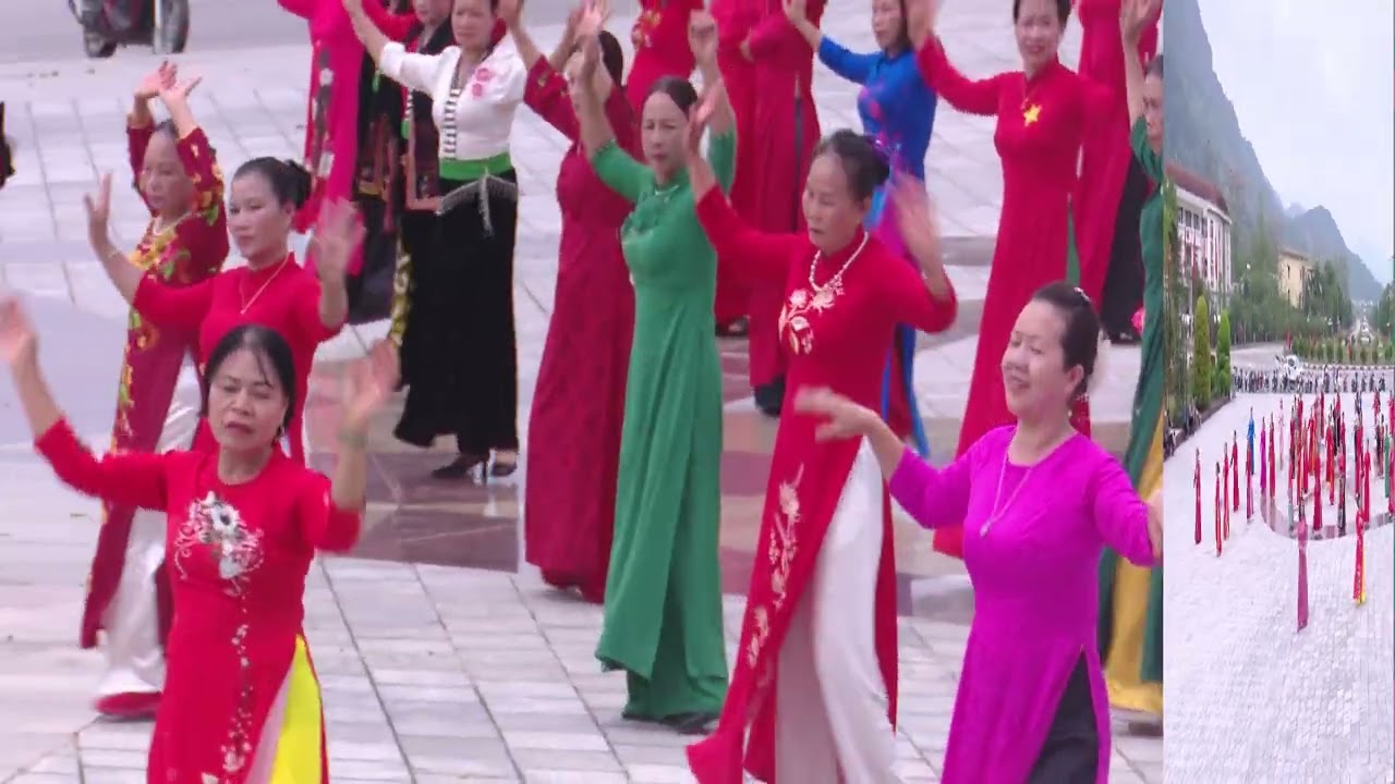 HỘI LHPN XÃ MƯỜNG ẢNG ĐỒNG DIỄN DÂN VŨ HƯỞNG ỨNG NGÀY QUỐC TẾ PHỤ NỮ 08.3