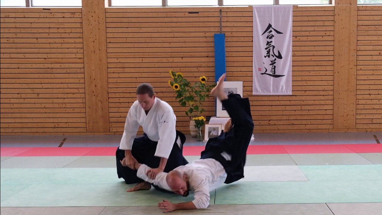 Shomenuchi ikkyo omote-ura