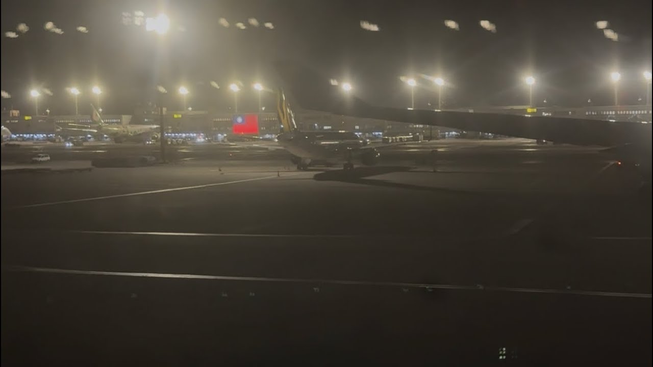 降落台灣 DPS-TPE EVA AIR PM10:11 20251221