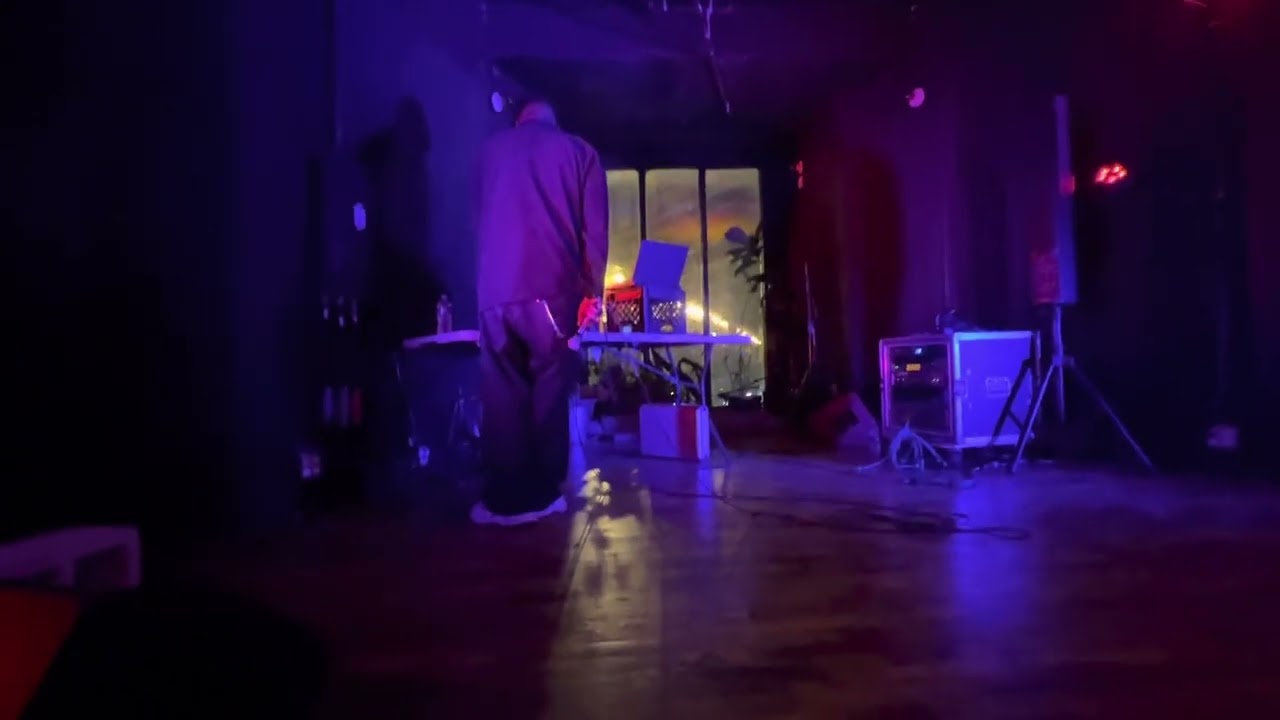 CITIES AVIV - DON'T EVER LOOK BACK (LIVE @ MARKET HOTEL)