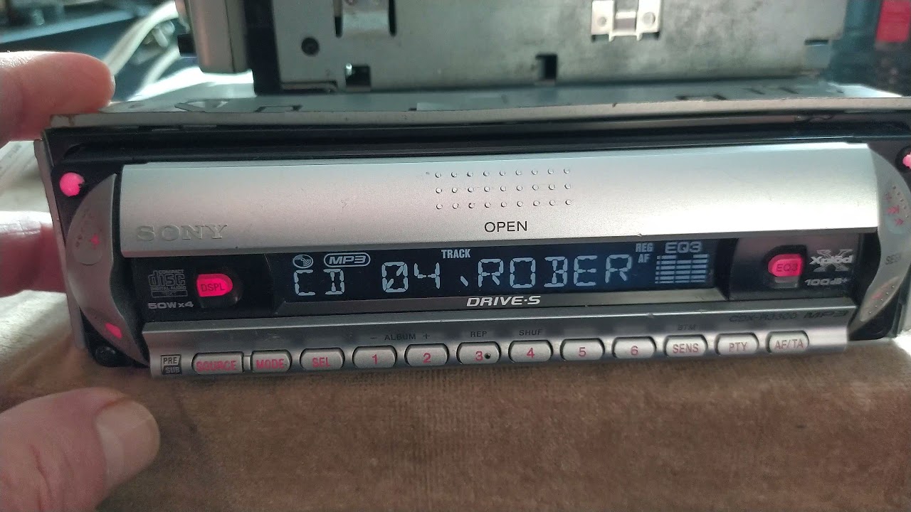Sony CDX-R3300