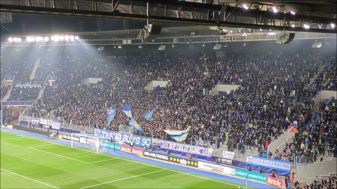 RC Strasbourg - AS Monaco FC : (17) Aux armes !!!! (Tribune Ouest) 2025/2026 CDF