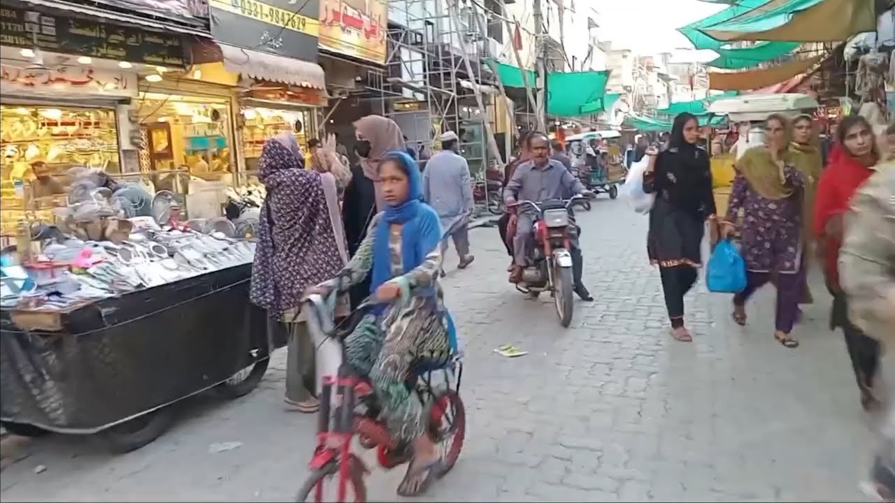 Exploring the Charm of Jhelum, Pakistan | 4K Walking Tour of Bustling Streets of Jhelum