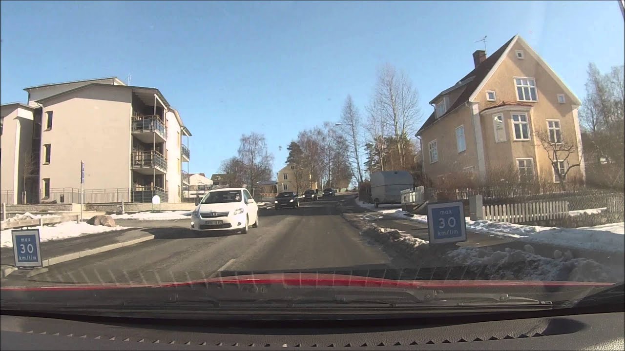 A sunny winter drive in Sweden